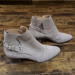 Women's Light beige booties